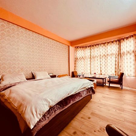 Hotel D Kanchan Manali Екстериор снимка