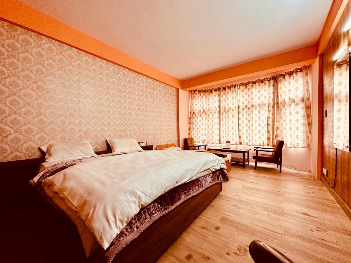 Hotel D Kanchan Manali Екстериор снимка