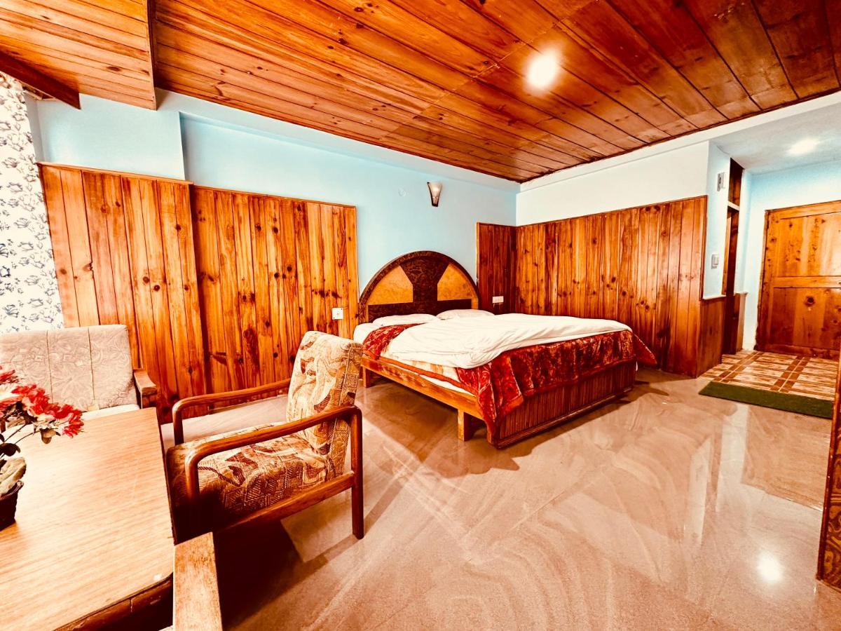 Hotel D Kanchan Manali Екстериор снимка