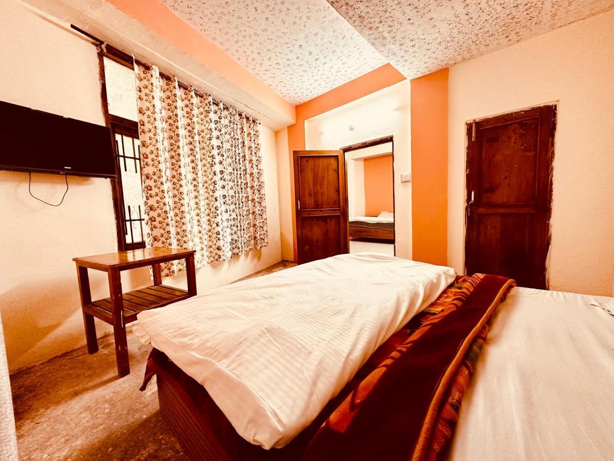 Hotel D Kanchan Manali Екстериор снимка