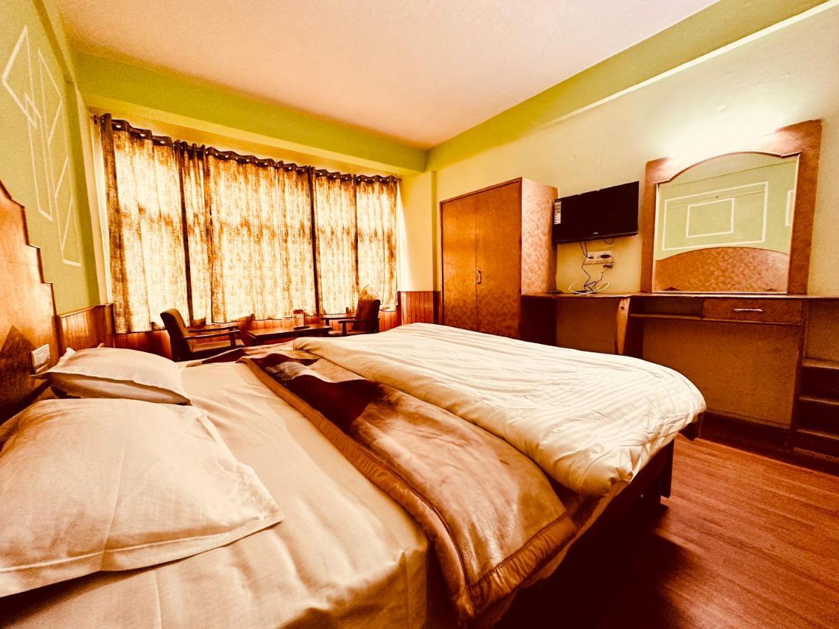Hotel D Kanchan Manali Екстериор снимка